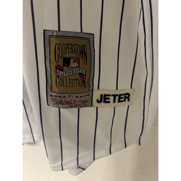 Mitchell’s & Ness New York Yankees Derek Jeter Stripped Jersey SZ 54 PLS Read - Picture 6 of 16